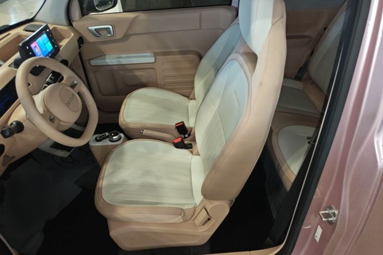 Used Geely Galaxy Panda 2023 Panda Mini 200km Endurance Bear Left Front Seat