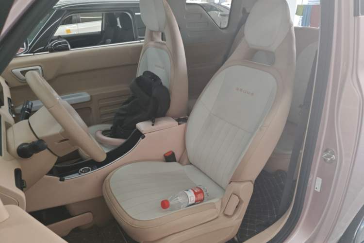 Used Geely Galaxy Panda 2023 Panda Mini 200km Endurance Bear Left Front Seat