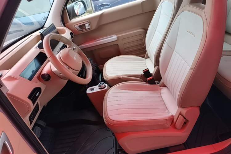 Used Geely Galaxy Panda 2023 Panda Mini 200km Endurance Bear Left Front Seat