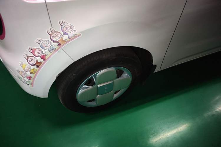 Used Geely Galaxy Panda 2023 Panda Mini 200km Dynamic Bear Left Front Wheel Hub