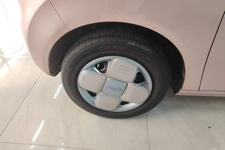 Used Geely Galaxy Panda 2023 Panda Mini 200km Endurance Bear Left Front Wheel Hub