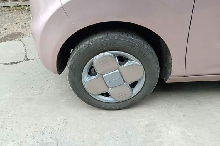 Used Geely Galaxy Panda 2023 Panda Mini 200km Endurance Bear Left Front Wheel Hub