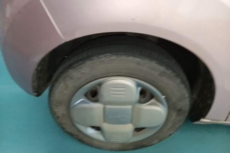 Used Geely Galaxy Panda 2023 Panda Mini 200km Endurance Bear Left Front Wheel Hub