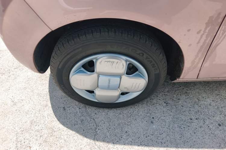 Used Geely Galaxy Panda 2023 Panda Mini 200km Endurance Bear Left Front Wheel Hub
