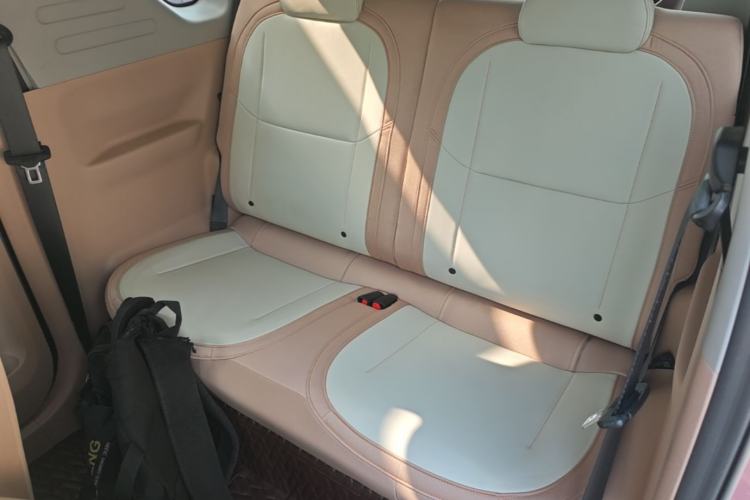Used Geely Galaxy Panda 2023 Panda Mini 200km Endurance Bear Left Rear Seat