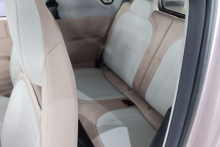 Used Geely Galaxy Panda 2023 Panda Mini 200km Endurance Bear Left Rear Seat