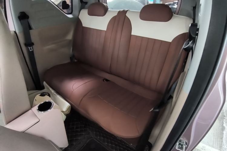 Used Geely Galaxy Panda 2023 Panda Mini 200km Endurance Bear Left Rear Seat