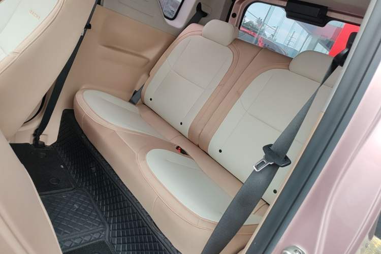 Used Geely Galaxy Panda 2023 Panda Mini 200km Endurance Bear Left Rear Seat
