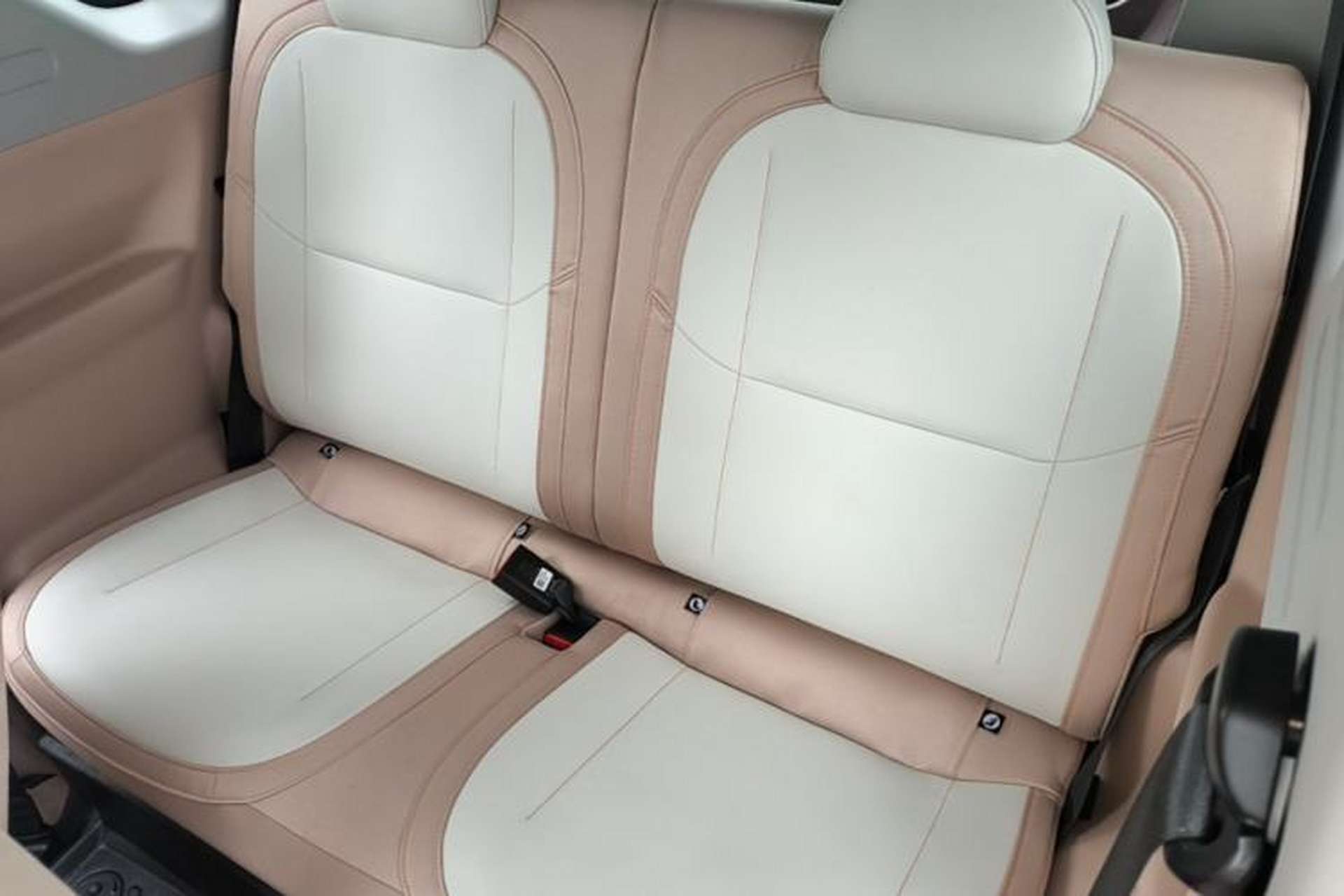 Used Geely Galaxy Panda 2023 Panda Mini 200km Endurance Bear Left Rear Seat