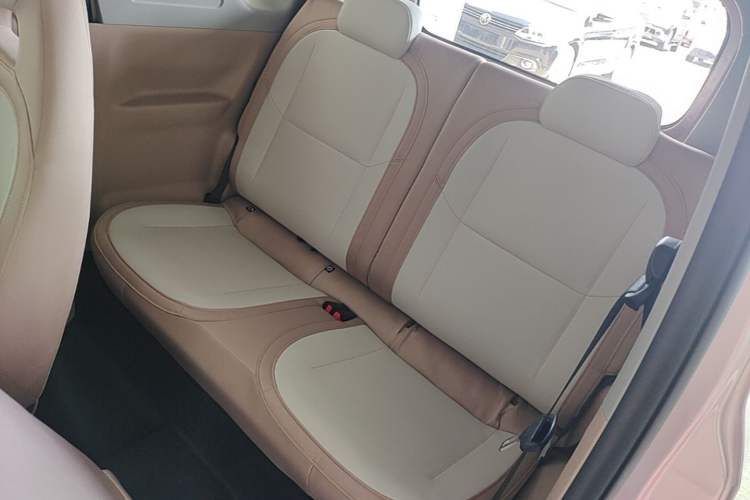 Used Geely Galaxy Panda 2023 Panda Mini 200km Endurance Bear Left Rear Seat