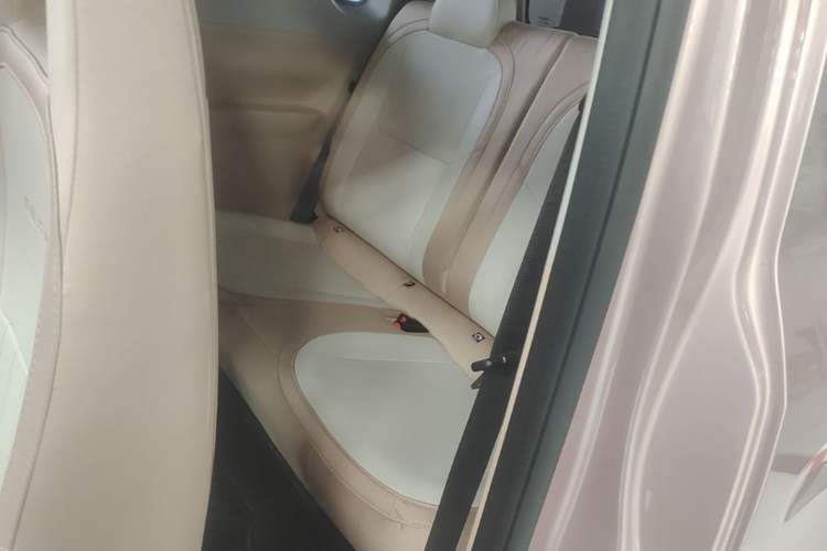 Used Geely Galaxy Panda 2023 Panda Mini 200km Endurance Bear Left Rear Seat