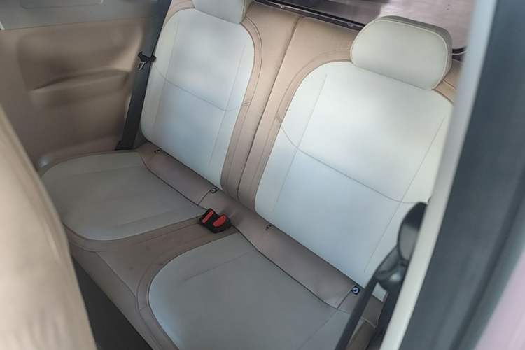 Used Geely Galaxy Panda 2023 Panda Mini 200km Endurance Bear Left Rear Seat