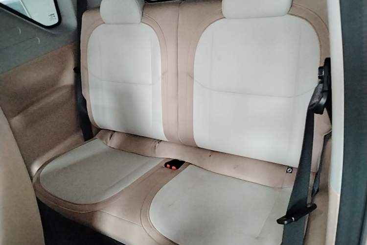 Used Geely Galaxy Panda 2023 Panda Mini 200km Endurance Bear Left Rear Seat