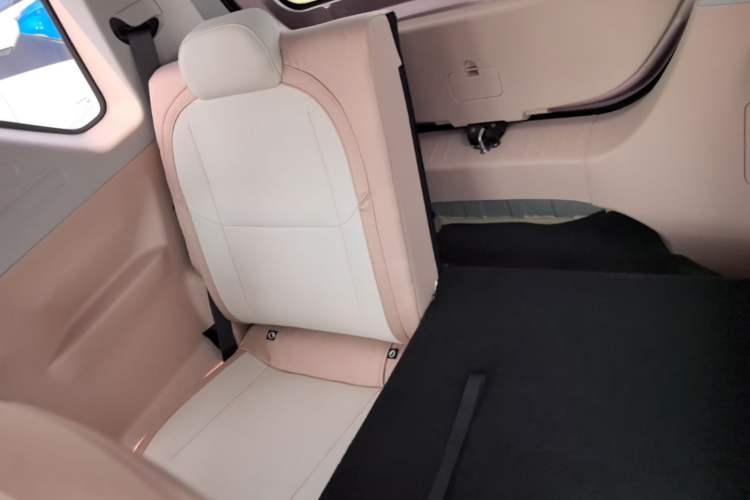 Used Geely Galaxy Panda 2023 Panda Mini 200km Endurance Bear Left Rear Seat