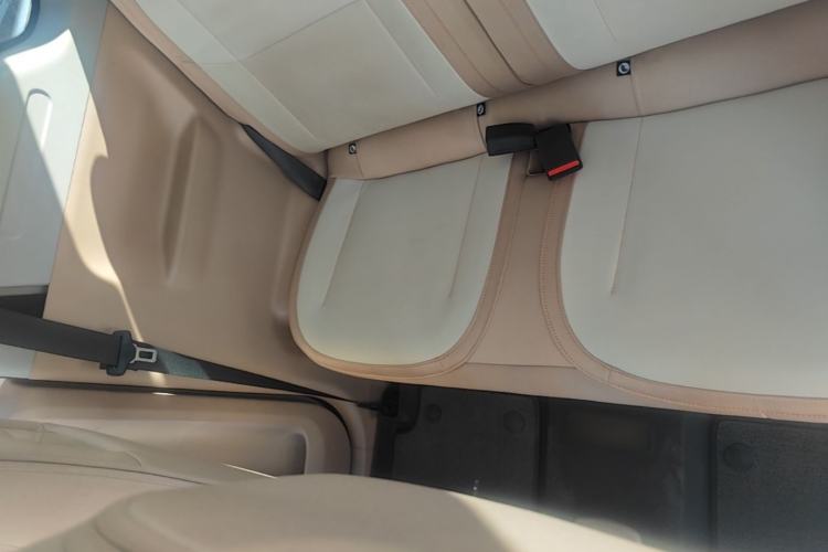Used Geely Galaxy Panda 2023 Panda Mini 200km Endurance Bear Left Rear Seat