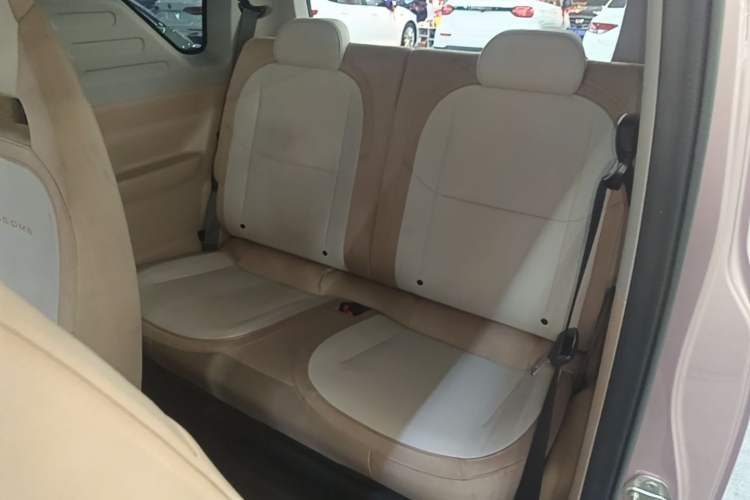 Used Geely Galaxy Panda 2023 Panda Mini 200km Endurance Bear Left Rear Seat