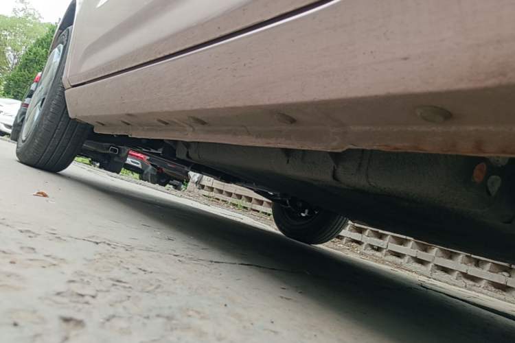Used Geely Galaxy Panda 2023 Panda Mini 200km Endurance Bear Left Side Sill