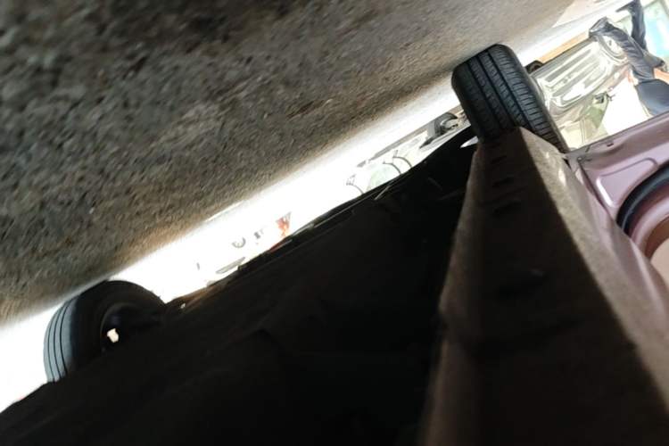 Used Geely Galaxy Panda 2023 Panda Mini 200km Endurance Bear Left Side Sill