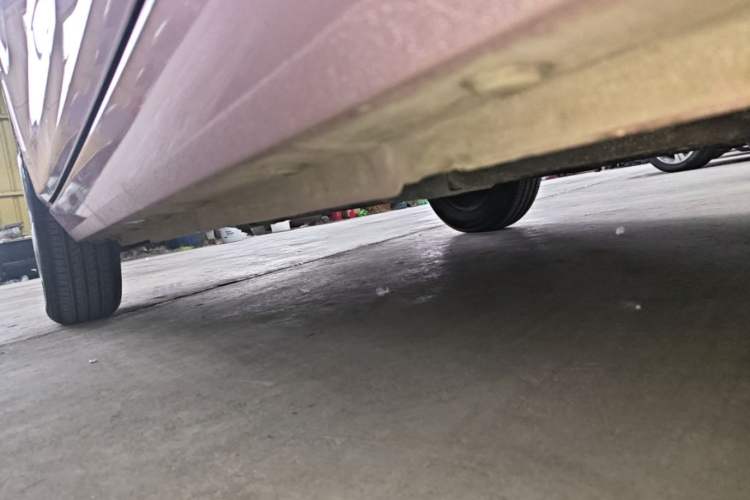 Used Geely Galaxy Panda 2023 Panda Mini 200km Endurance Bear Left Side Sill