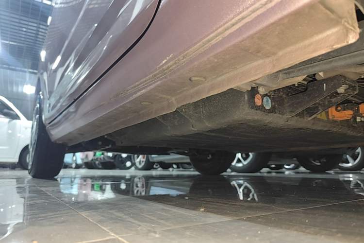 Used Geely Galaxy Panda 2023 Panda Mini 200km Endurance Bear Left Side Sill