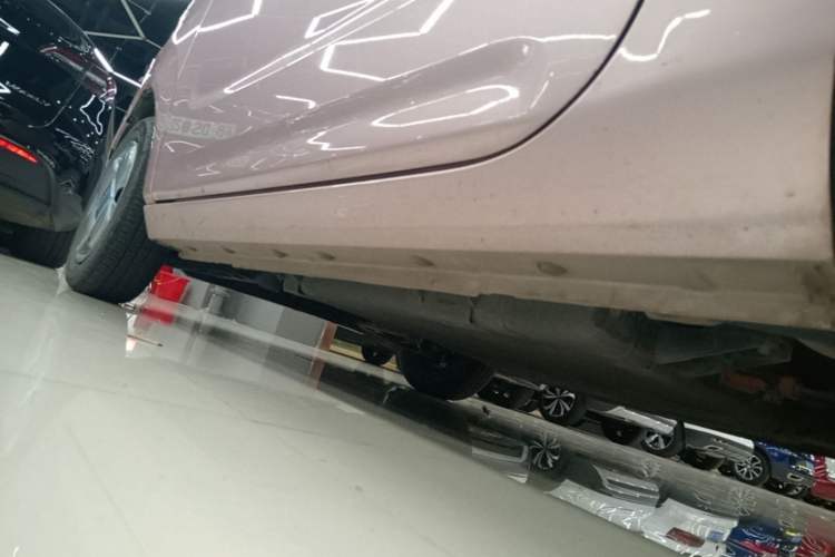 Used Geely Galaxy Panda 2023 Panda Mini 200km Endurance Bear Left Side Sill