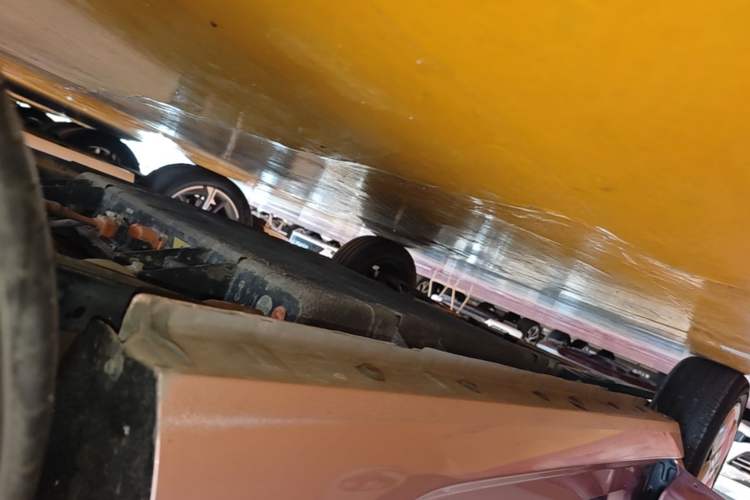 Used Geely Galaxy Panda 2023 Panda Mini 200km Endurance Bear Left Side Sill
