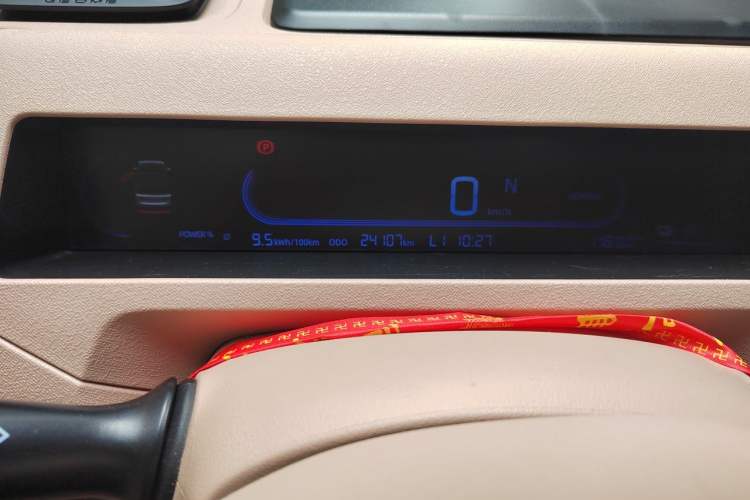 Used Geely Galaxy Panda 2023 Panda Mini 200km Endurance Bear Odometer Close Up