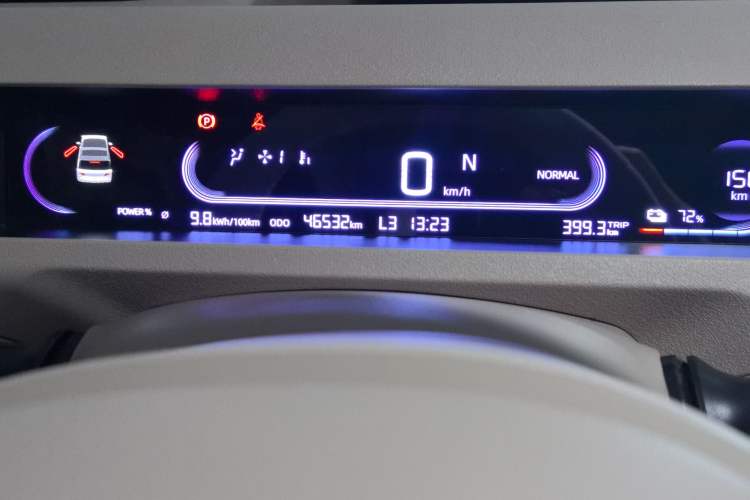 Used Geely Galaxy Panda 2023 Panda Mini 200km Endurance Bear Odometer Close Up