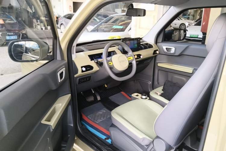 Used Geely Galaxy Panda 2023 Panda Mini New Year Edition Treasure Bear Driver Seat