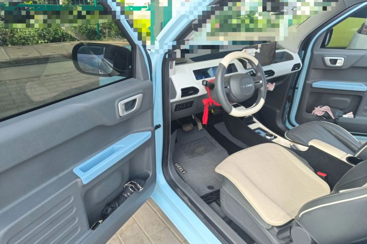 Used Geely Galaxy Panda 2023 Panda Mini 200km Endurance Bear Driver Seat