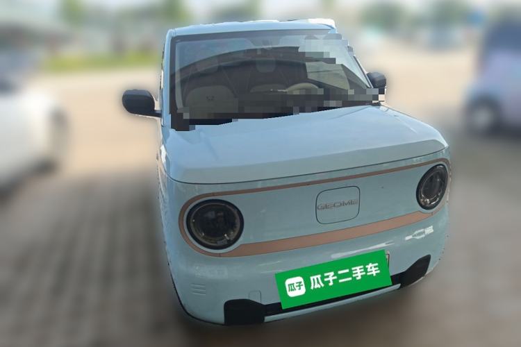 Used Geely Galaxy Panda 2023 Panda Mini 200km Endurance Bear Front Right 45 Deg
