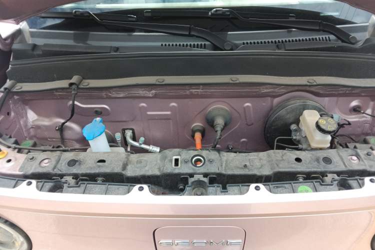 Used Geely Galaxy Panda 2023 Panda Mini 200km Endurance Bear Engine Bay
