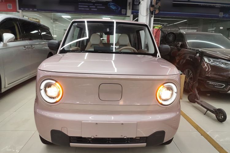 Used Geely Galaxy Panda 2023 Panda Mini 200km Endurance Bear Exterior 1