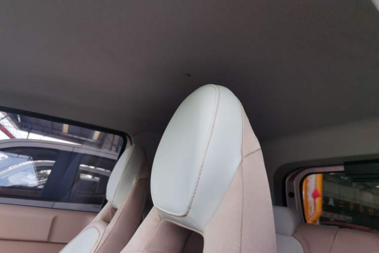 Used Geely Galaxy Panda 2023 Panda Mini 200km Endurance Bear Headliner