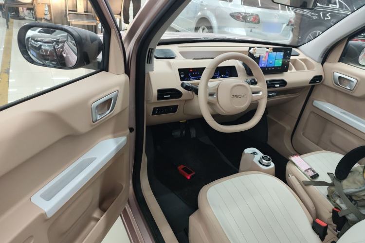 Used Geely Galaxy Panda 2023 Panda Mini 200km Endurance Bear Interior 3
