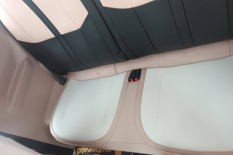 Used Geely Galaxy Panda 2023 Panda Mini 200km Endurance Bear Interior 4