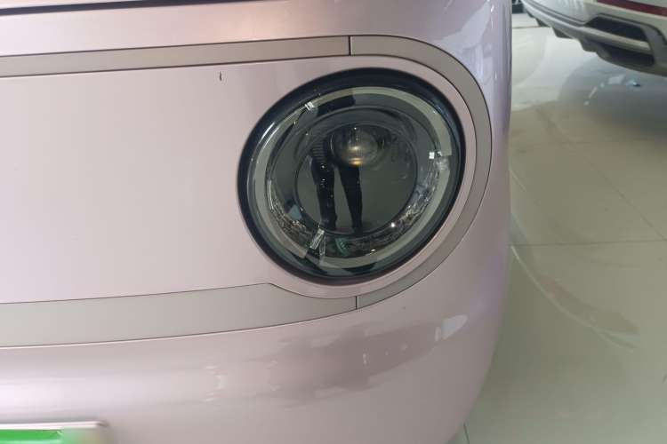 Used Geely Galaxy Panda 2023 Panda Mini 200km Endurance Bear Left Front Headlight