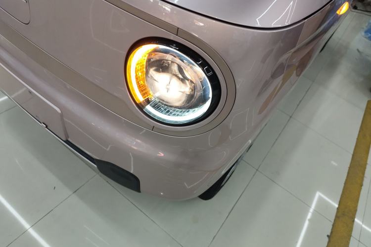 Used Geely Galaxy Panda 2023 Panda Mini 200km Endurance Bear Left Front Headlight