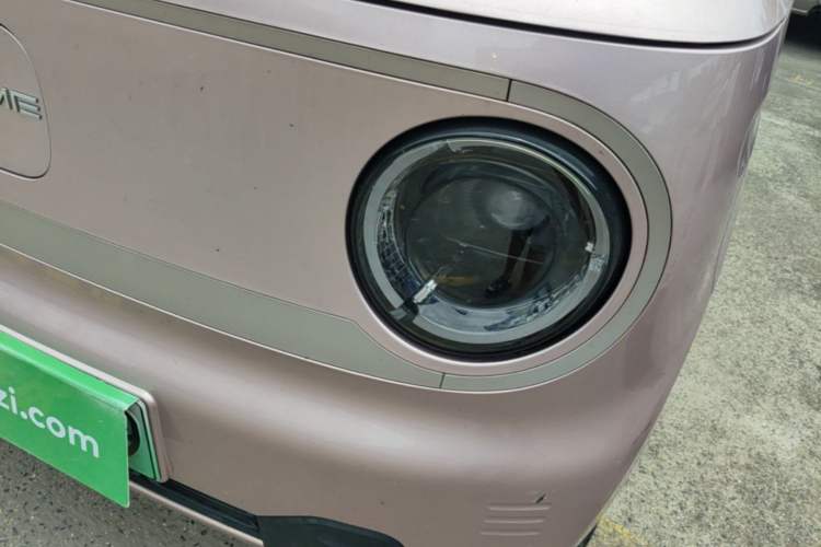 Used Geely Galaxy Panda 2023 Panda Mini 200km Endurance Bear Left Front Headlight