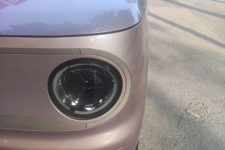 Used Geely Galaxy Panda 2023 Panda Mini 200km Endurance Bear Left Front Headlight