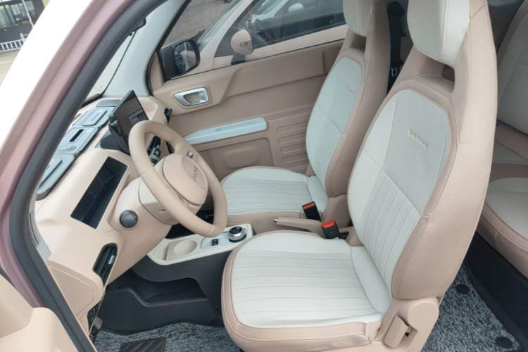 Used Geely Galaxy Panda 2023 Panda Mini 200km Endurance Bear Left Front Seat