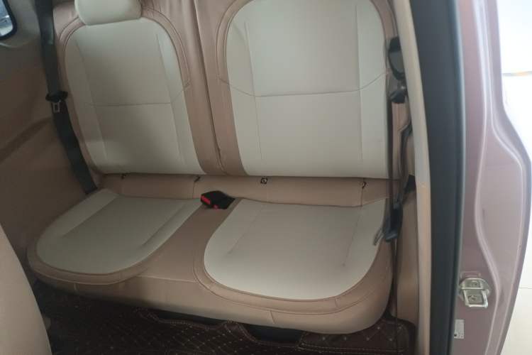 Used Geely Galaxy Panda 2023 Panda Mini 200km Endurance Bear Left Rear Seat