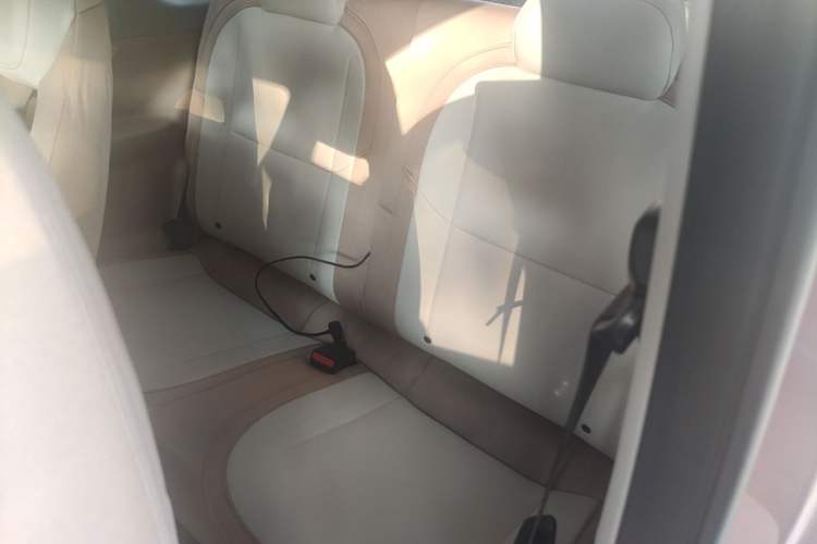 Used Geely Galaxy Panda 2023 Panda Mini 200km Endurance Bear Left Rear Seat