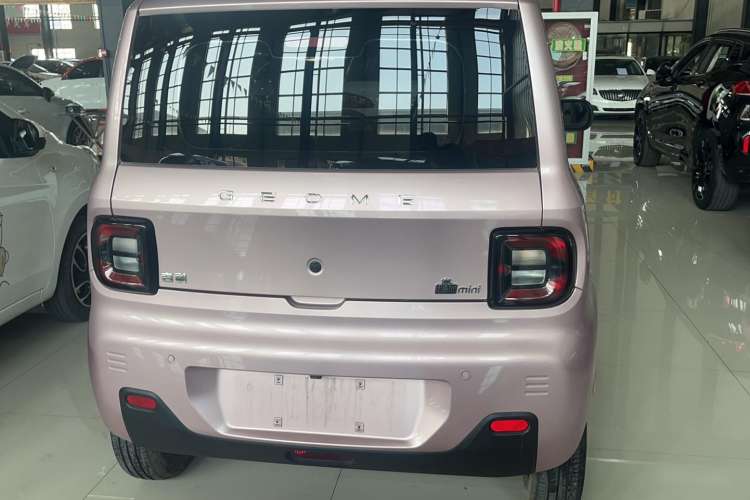 Used Geely Galaxy Panda 2023 Panda Mini 200km Endurance Bear Rear