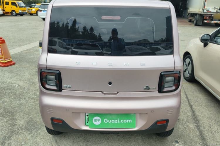 Used Geely Galaxy Panda 2023 Panda Mini 200km Endurance Bear Rear