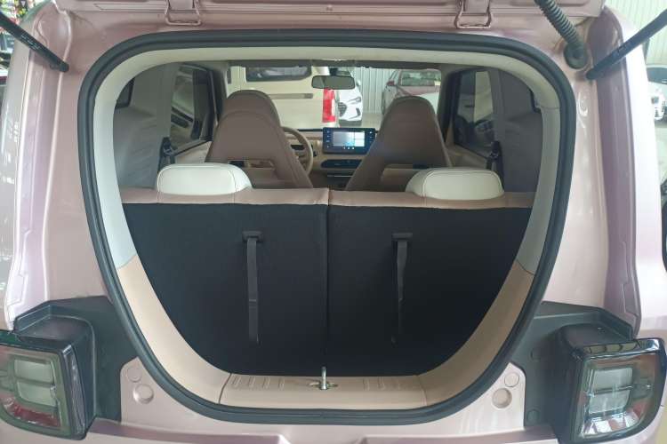 Used Geely Galaxy Panda 2023 Panda Mini 200km Endurance Bear Trunk