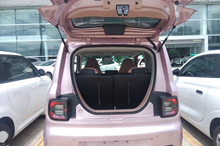 Used Geely Galaxy Panda 2023 Panda Mini 200km Endurance Bear Trunk