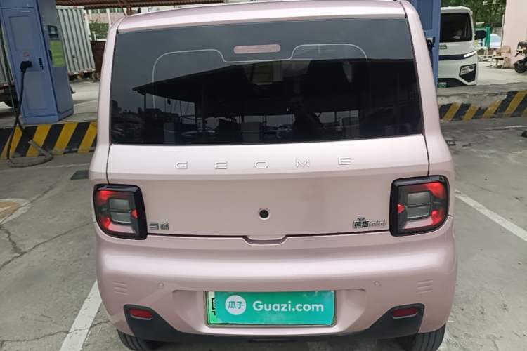 Used Geely Galaxy Panda 2023 Panda Mini 200km Endurance Bear Rear