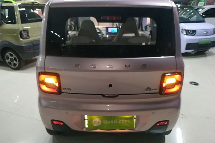 Used Geely Galaxy Panda 2023 Panda Mini 200km Endurance Bear Rear