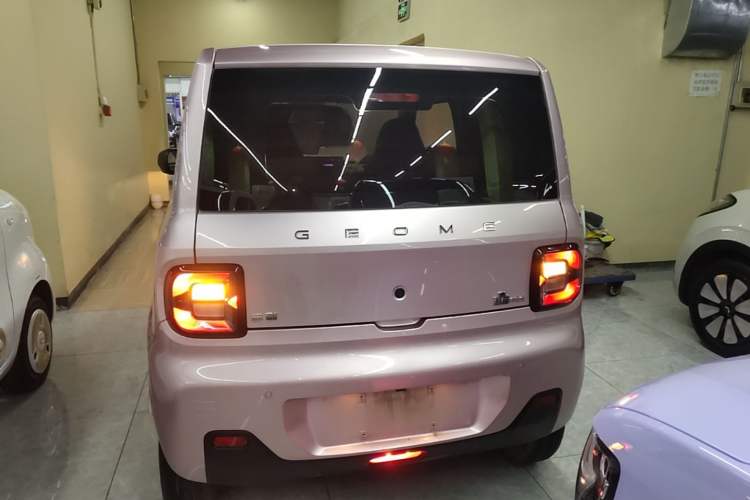 Used Geely Galaxy Panda 2023 Panda Mini 200km Endurance Bear Rear